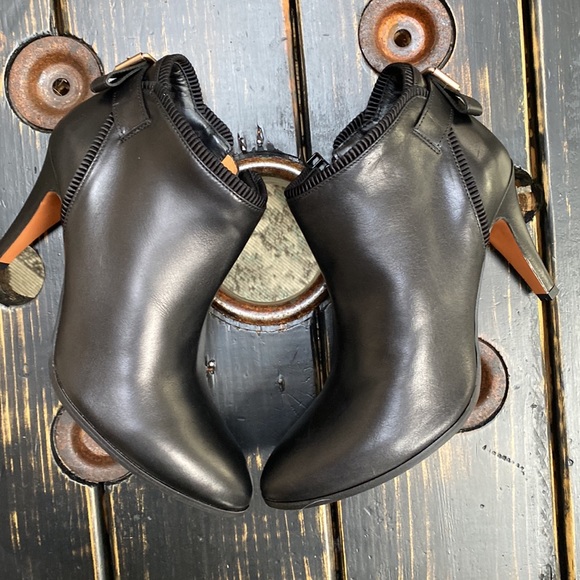 LANVIN en Bleu Heeled Ankle Boots - Picture 3 of 12